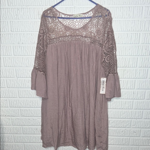 Indigo Rose Women's Long Sleeve Lace Dress in Mauve - Picture 1 of 3